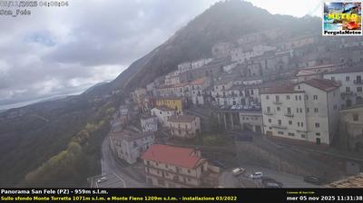 immagine della webcam nei dintorni di Calitri: webcam San Fele