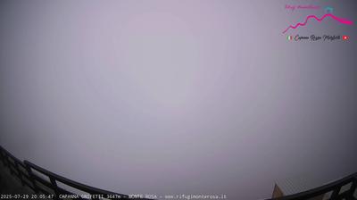 immagine della webcam nei dintorni di Cervinia: webcam Punta Indren