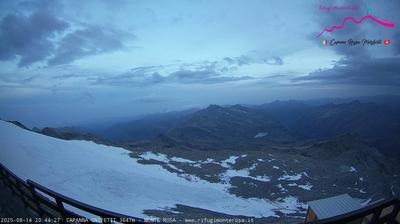 immagine della webcam nei dintorni di Valtournenche Colle Superiore: webcam Punta Indren