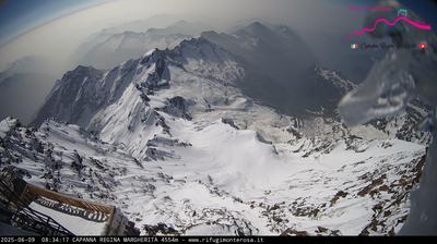 immagine della webcam nei dintorni di Staffal: webcam Capanna Margherita