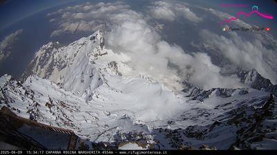 immagine della webcam nei dintorni di Alagna Valsesia: webcam Capanna Margherita