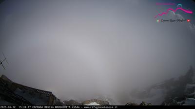 immagine della webcam nei dintorni di Plain Maison: webcam Capanna Margherita