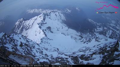 immagine della webcam nei dintorni di Champoluc: webcam Capanna Margherita