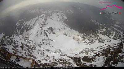 immagine della webcam nei dintorni di Plain Maison: webcam Capanna Margherita