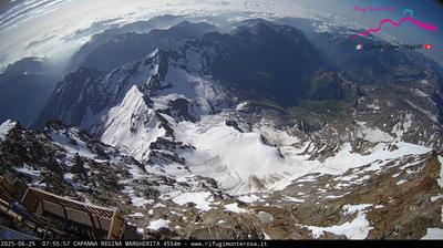 immagine della webcam nei dintorni di Riva Valdobbia: webcam Capanna Margherita
