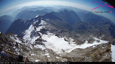 immagine della webcam nei dintorni di Riva Valdobbia: webcam Capanna Margherita