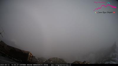 immagine della webcam nei dintorni di Cervinia: webcam Capanna Margherita