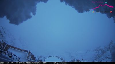 immagine della webcam nei dintorni di Punta Indren: webcam Capanna Margherita