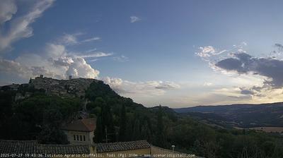 immagine della webcam nei dintorni di Foligno: webcam Todi