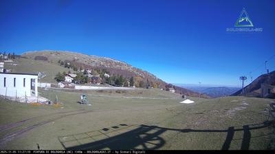 immagine della webcam nei dintorni di Montemonaco: webcam Pintura di Bolognola