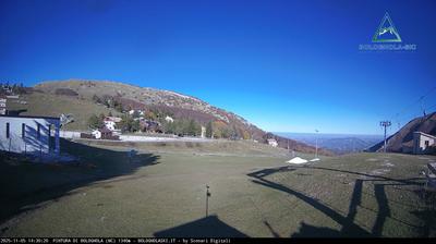 immagine della webcam nei dintorni di San Severino Marche: webcam Pintura di Bolognola