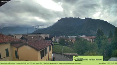 immagine della webcam nei dintorni di Piani Resinelli: webcam Valmadrera