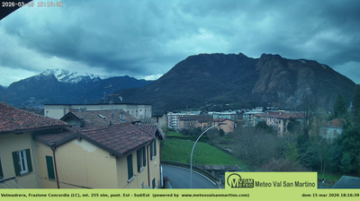 immagine della webcam nei dintorni di Suello: webcam Valmadrera