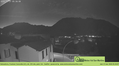 immagine della webcam nei dintorni di Piani Resinelli: webcam Valmadrera