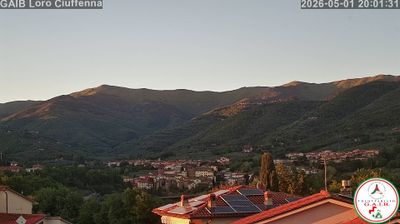 immagine della webcam nei dintorni di Reggello: webcam Loro Ciuffenna
