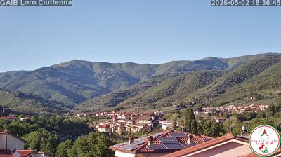 immagine della webcam nei dintorni di Passo della Consuma: webcam Loro Ciuffenna