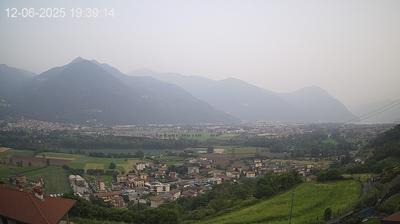 immagine della webcam nei dintorni di Cima Bianca: webcam Costa Volpino