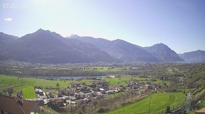 immagine della webcam nei dintorni di Tavernola Bergamasca: webcam Costa Volpino