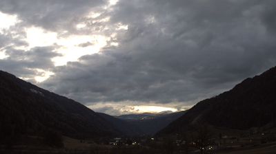 immagine della webcam nei dintorni di Cadipietra: webcam San Sigismondo