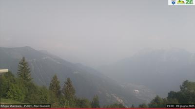 immagine della webcam nei dintorni di Domaso: webcam Taceno