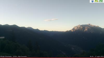 immagine della webcam nei dintorni di Pescegallo: webcam Alpe Giumello