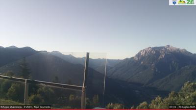 immagine della webcam nei dintorni di Tremezzo: webcam Alpe Giumello
