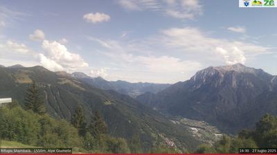 immagine della webcam nei dintorni di Valtorta: webcam Alpe Giumello