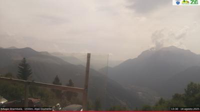immagine della webcam nei dintorni di Perledo: webcam Alpe Giumello