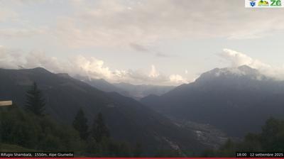 immagine della webcam nei dintorni di Valtorta: webcam Alpe Giumello