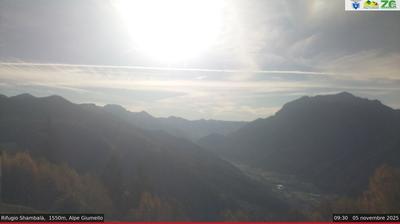 immagine della webcam nei dintorni di Domaso: webcam Alpe Giumello