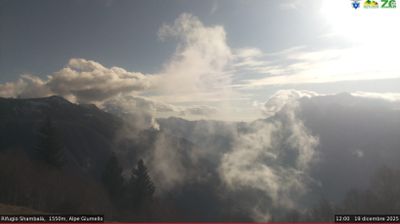 immagine della webcam nei dintorni di Tremezzina: webcam Alpe Giumello