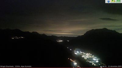 immagine della webcam nei dintorni di Perledo: webcam Alpe Giumello