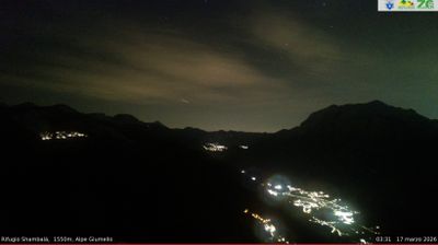 immagine della webcam nei dintorni di Dosso del Liro: webcam Alpe Giumello