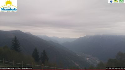 immagine della webcam nei dintorni di Dervio: webcam Alpe Giumello