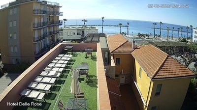 immagine della webcam nei dintorni di Borghetto d'Arroscia: webcam San Bartolomeo al Mare