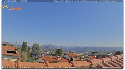 immagine della webcam nei dintorni di Capiago Intimiano: webcam Casatenovo