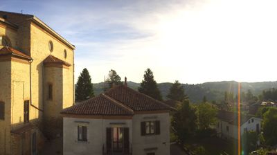 immagine della webcam nei dintorni di Serravalle Langhe: webcam Benevello