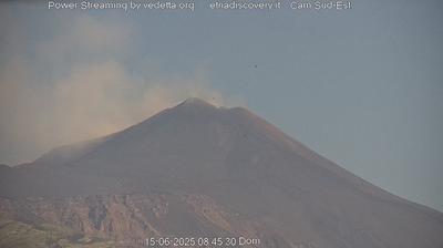 immagine della webcam nei dintorni di Camporotondo Etneo: webcam Trecastagni