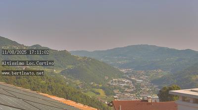 immagine della webcam nei dintorni di Monte di Malo: webcam Altissimo