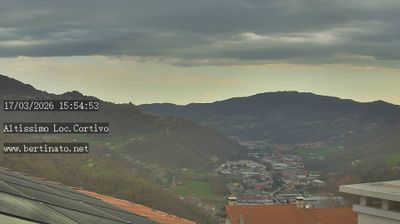 immagine della webcam nei dintorni di Bosco Chiesanuova: webcam Altissimo