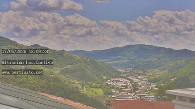 immagine della webcam nei dintorni di Bosco Chiesanuova: webcam Altissimo