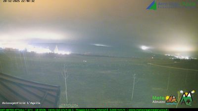 immagine della webcam nei dintorni di Calascio: webcam Sant'Eusanio Forconese