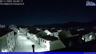 immagine della webcam nei dintorni di Roio del Sangro: webcam Capracotta