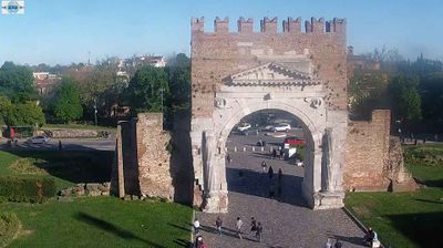 immagine della webcam nei dintorni di Montecalvo in Foglia: webcam Rimini