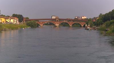 Preview delle webcam di Pavia › Nord-Ovest: Ponte Coperto - Fiume Ticino