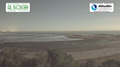 immagine della webcam nei dintorni di Barcola: webcam Grado Pineta