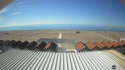 immagine della webcam nei dintorni di Lido Di Camaiore: webcam Forte dei Marmi