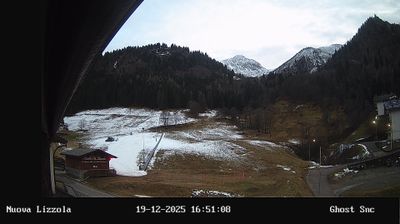 immagine della webcam nei dintorni di Rifugio Calvi Laghi Gemelli: webcam Lizzola
