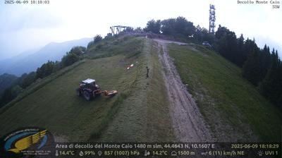 immagine della webcam nei dintorni di Langhirano: webcam Tizzano Val Parma
