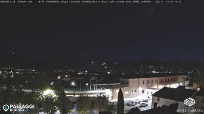 immagine della webcam nei dintorni di Careggine: webcam Avenza